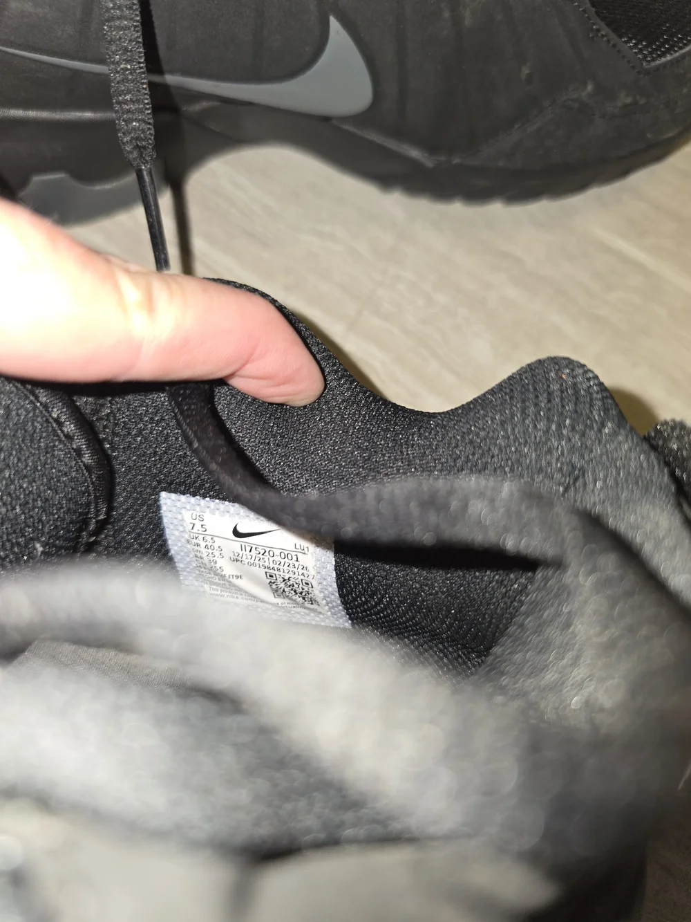 Nike Men's Black Low-Top Sneakers